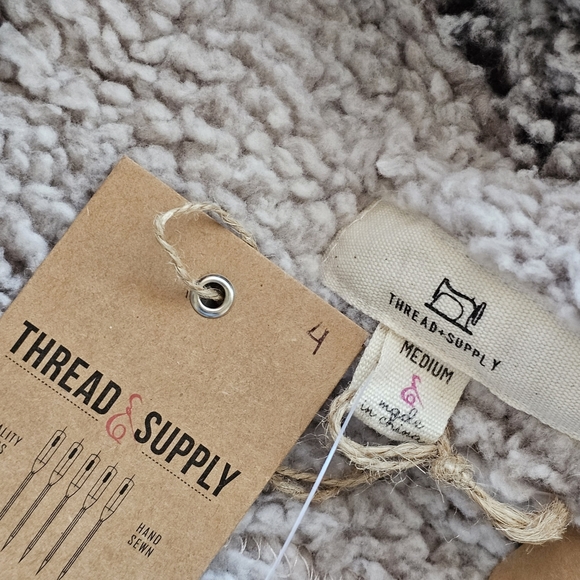 THREAD & SUPPLY Sherpa Vest Womens Medium - Picture 3 of 4